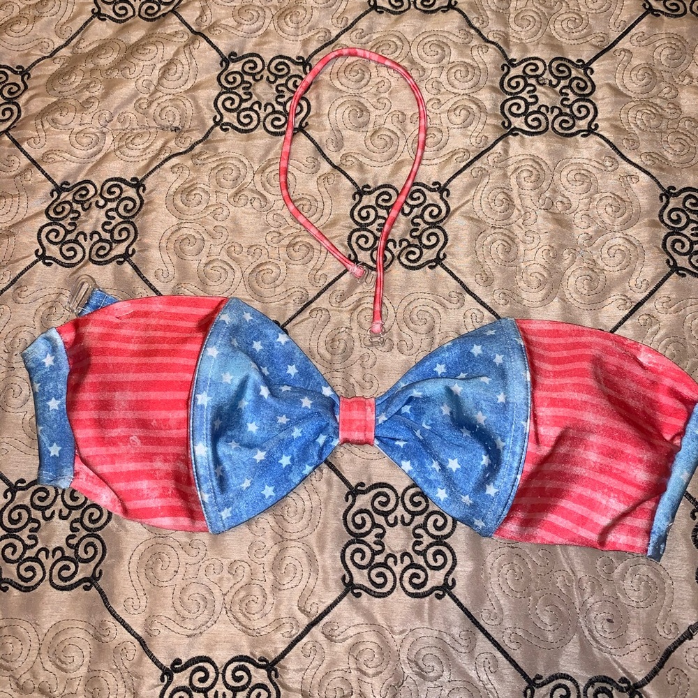 O’Neill bikini top